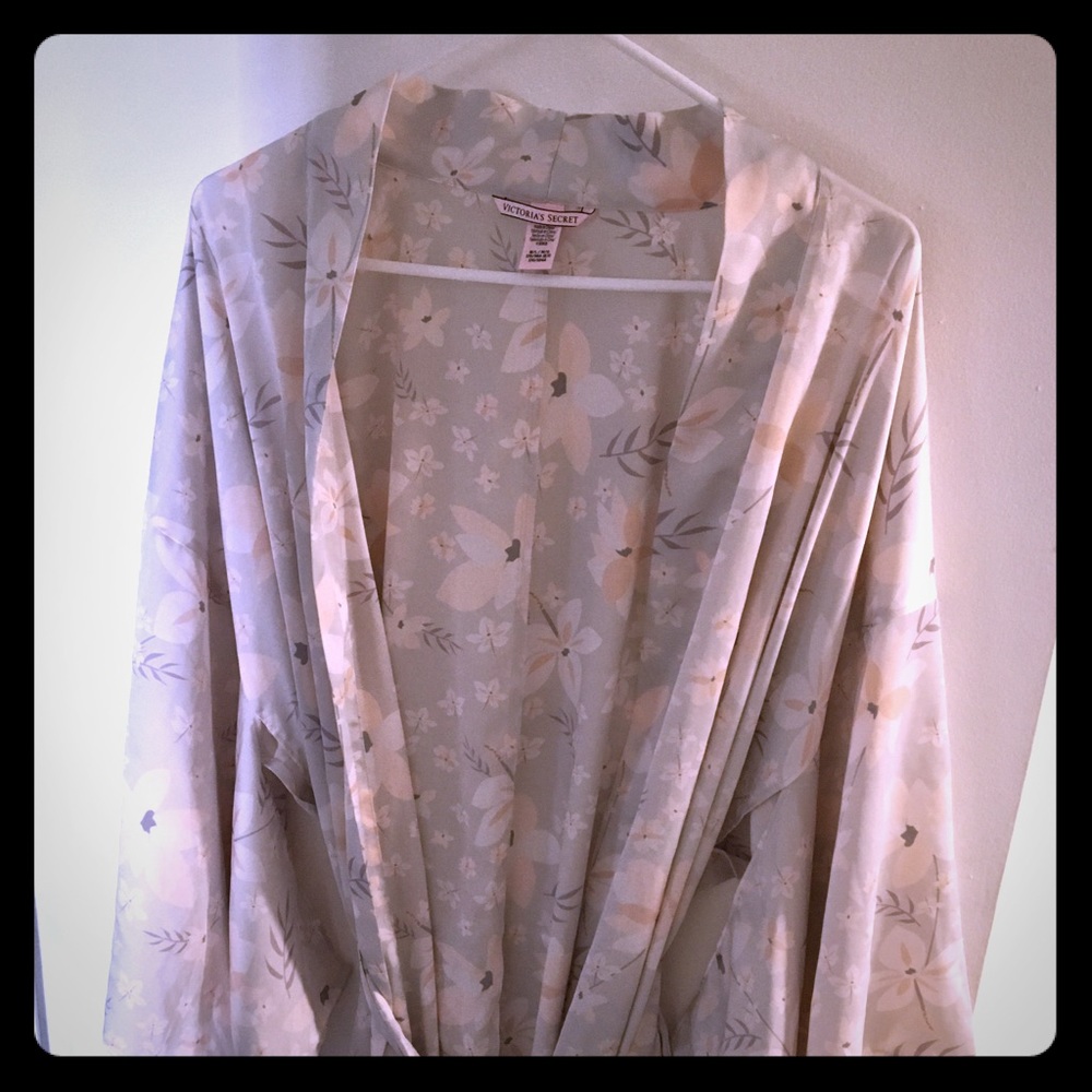 Victoria’s Secret kimono robe